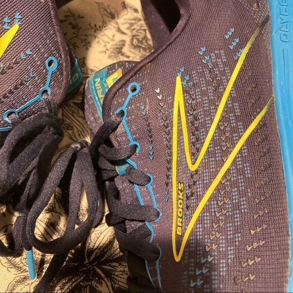 BROOKS Sz 10 Glycerin 19  Running Sneakers - Picture 7 of 13